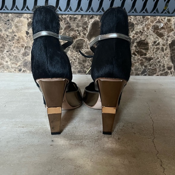 High heels, size 37 in European and 7.5 or eight in US Imported from Italy - Picture 5 of 7